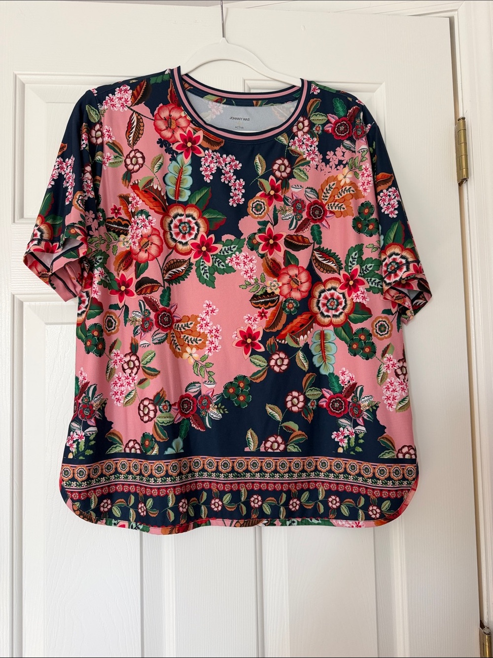 Johnny Was Bee Active Short Sleeve Oversize Crop Tee